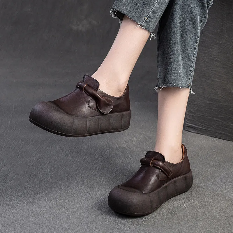 Women Retro Soft Leather Flat Thick Soled Casual Shoes