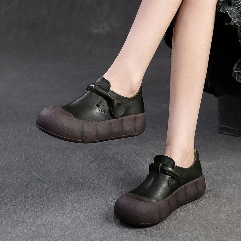 Women Retro Soft Leather Flat Thick Soled Casual Shoes